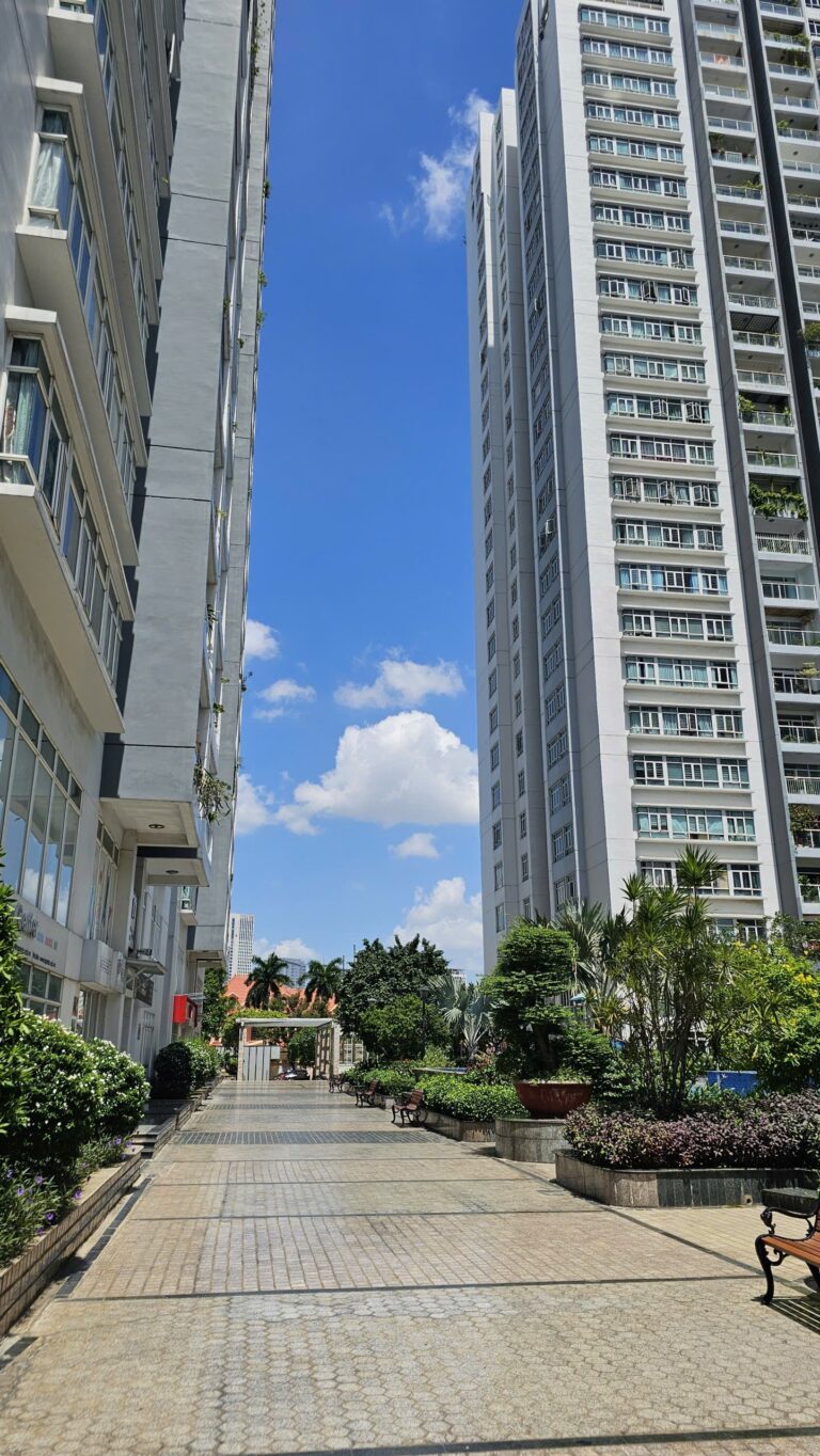 Nội khu dự án